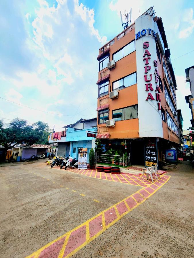 萨特普拉野生酒店 Pachmarhī 外观 照片